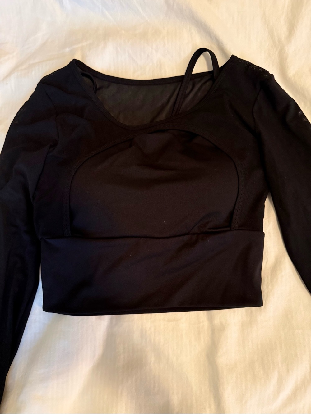 NWT / Berlook athletic long sleeve top cropped